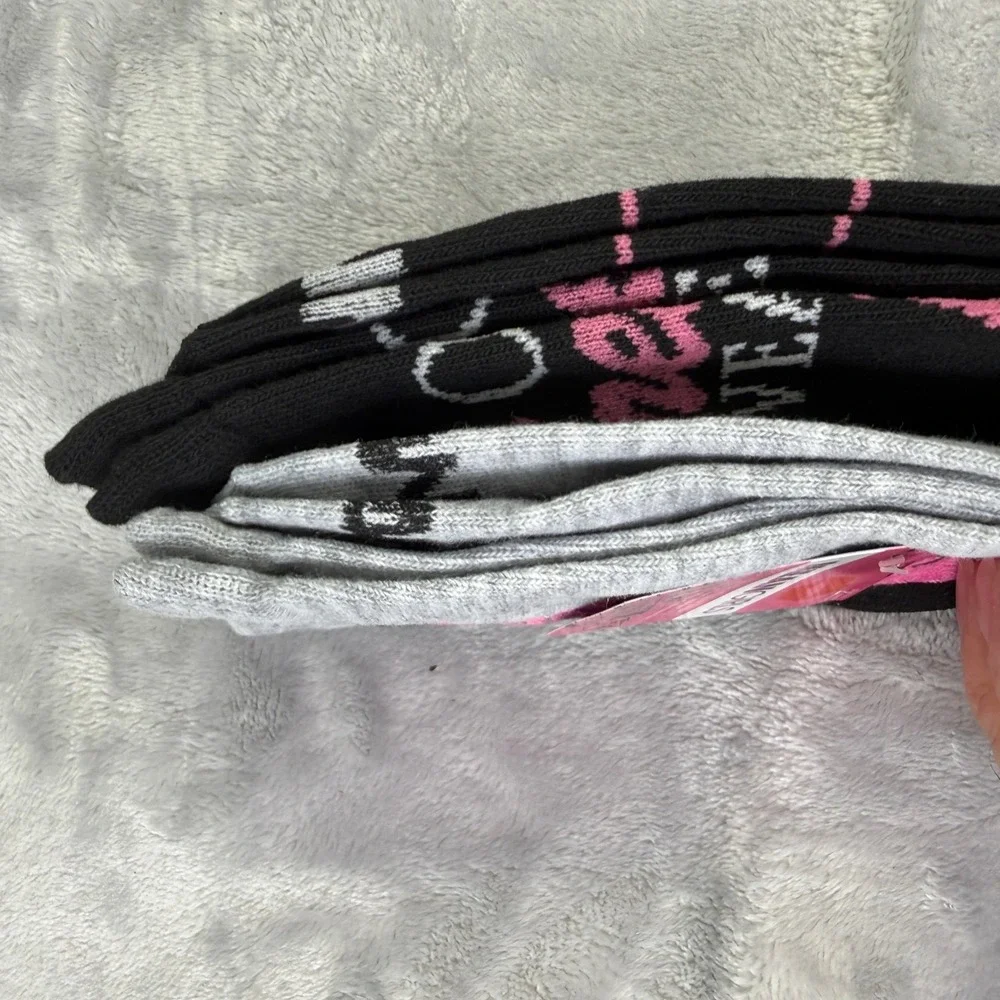 Mean Girls So Fetch Wednesdays We Wear Pink Crew Socks 2 Pair Womens 4-10